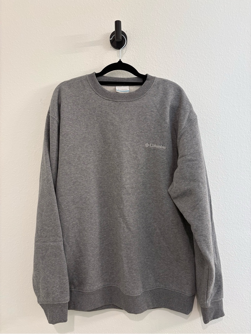 Columbia Men's Crewneck Sweatshirt in Heather Gray